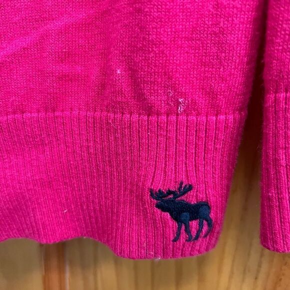 Gorgeous hot pink Abercrombie & Fitch floral embellished size M cardigan - Picture 3 of 6